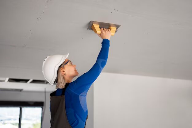 Combien coûte la rénovation d’un plafond en plâtre ?